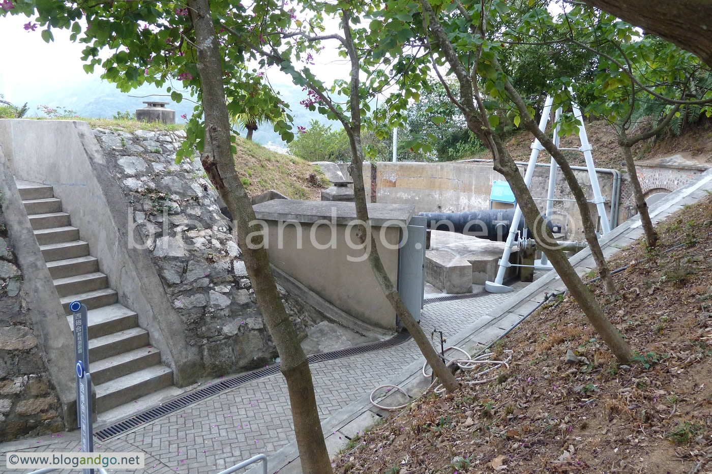 Lyemun Fort - West Battery 9-inch RML Gun Emplacements